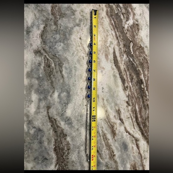 Vintage necklace. Silver tone & blue accents. - Picture 4 of 4